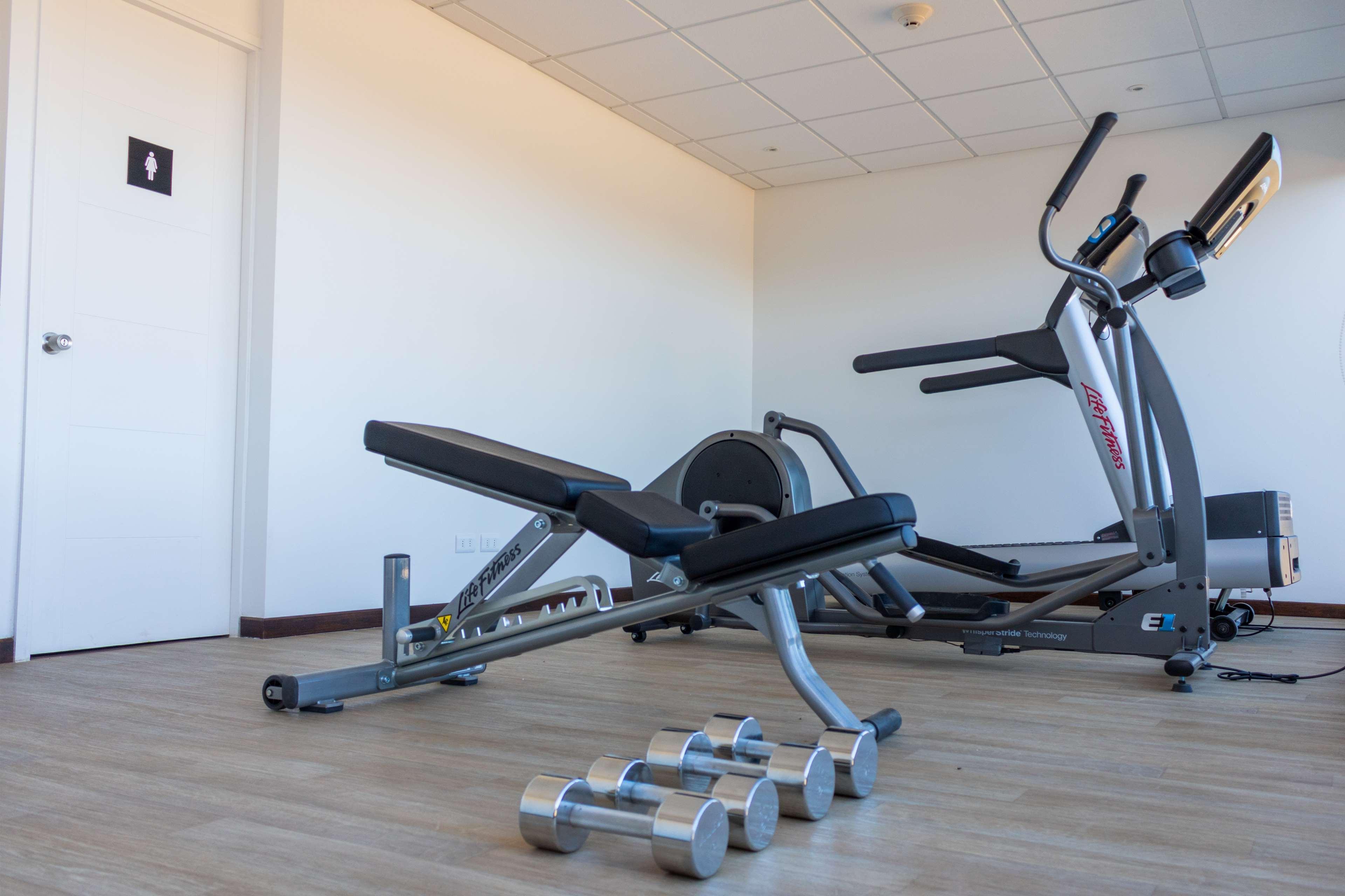 Park Inn By Radisson Los Olivos De וינאר מראה חיצוני תמונה
