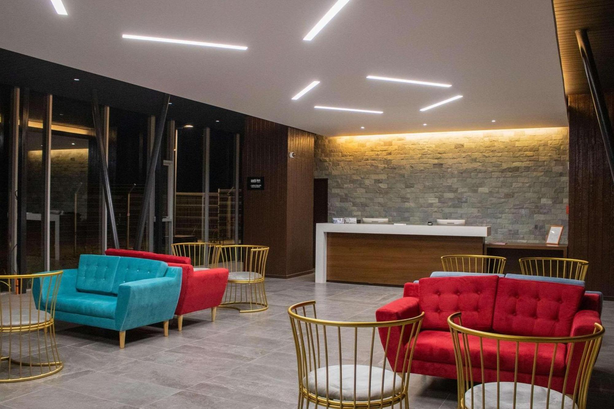 Park Inn By Radisson Los Olivos De וינאר מראה חיצוני תמונה