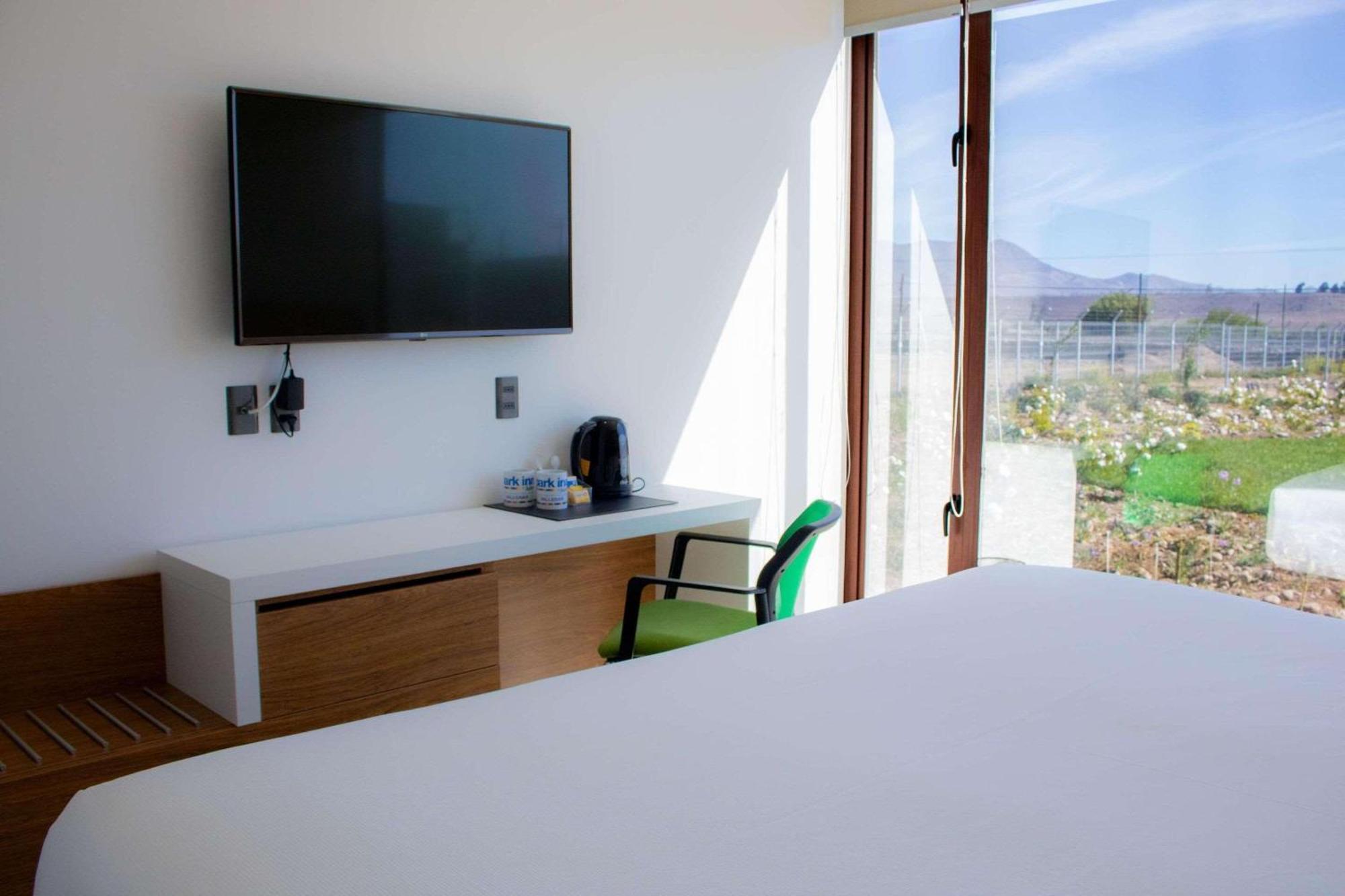 Park Inn By Radisson Los Olivos De וינאר מראה חיצוני תמונה