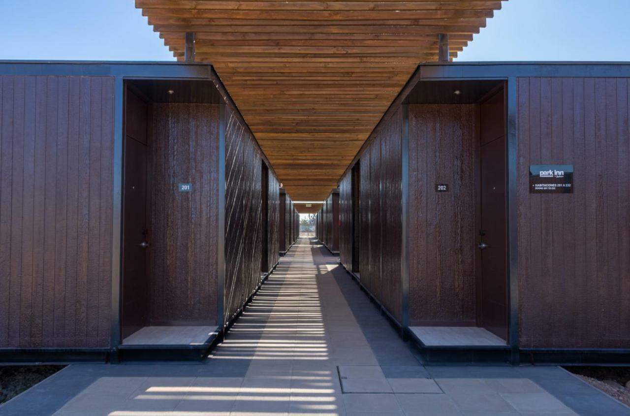 Park Inn By Radisson Los Olivos De וינאר מראה חיצוני תמונה