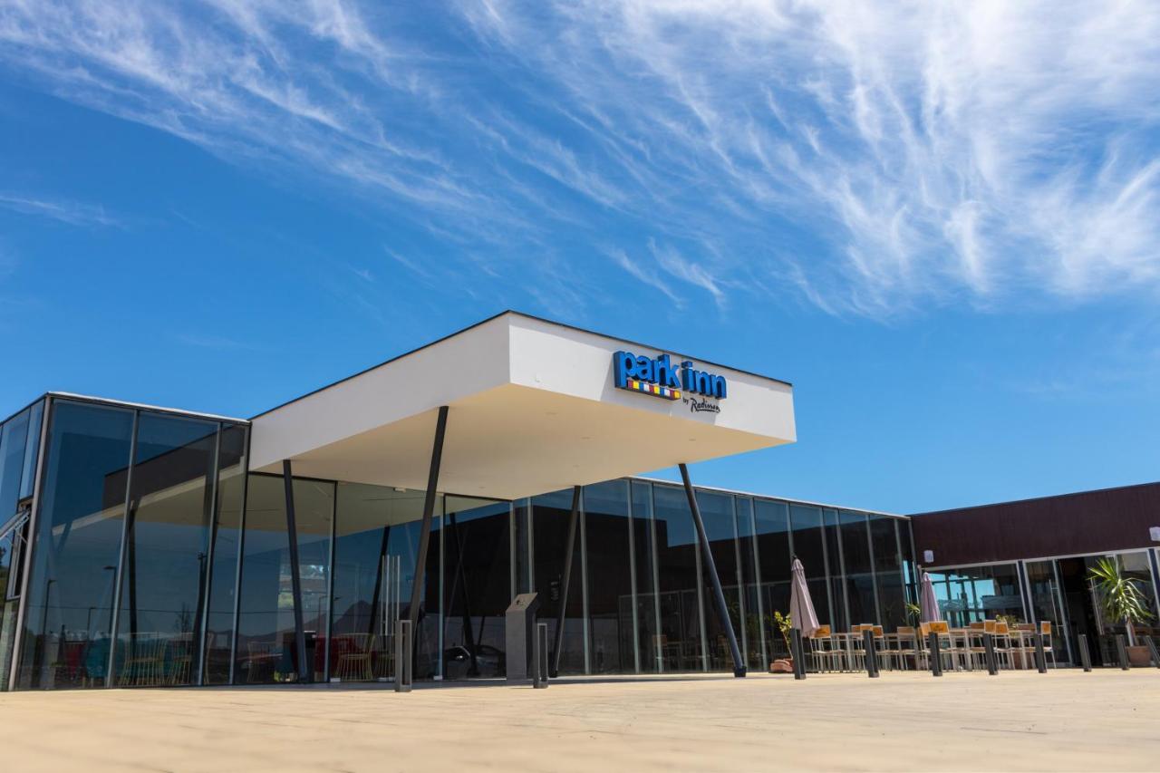 Park Inn By Radisson Los Olivos De וינאר מראה חיצוני תמונה